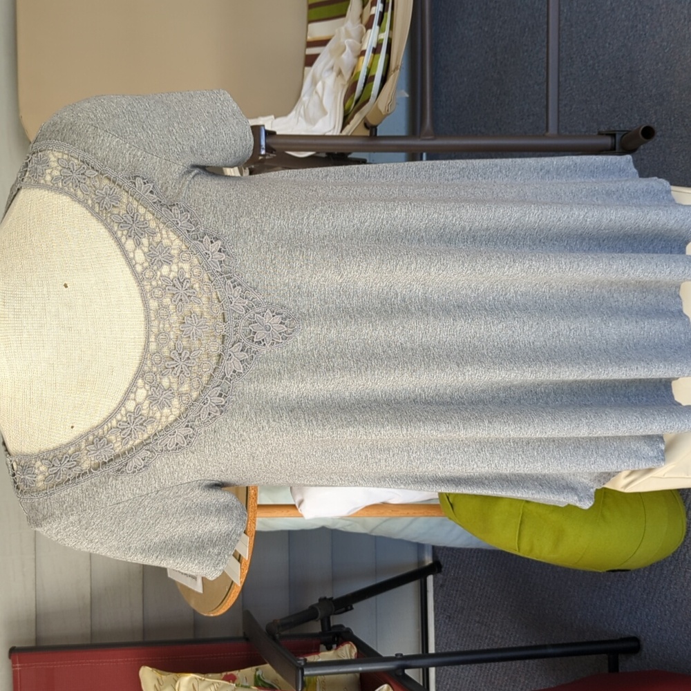 Olivia Sky tunic top